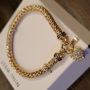 Nine West Gold-Toned heart charm ♥️ 8" stretch bracelet New in Box